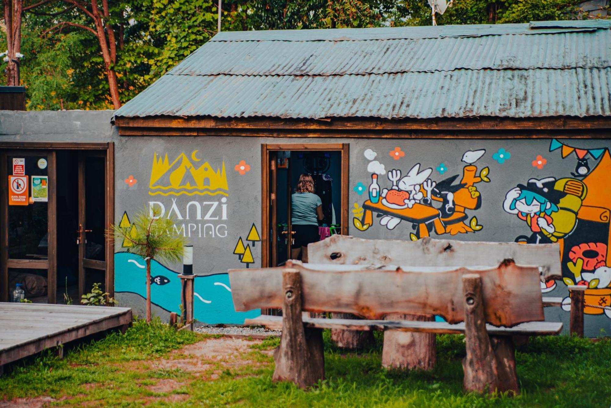 Danzi Camping Tiny House Ризе Екстериор снимка